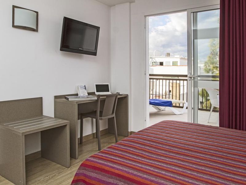 Hotel Photo 4