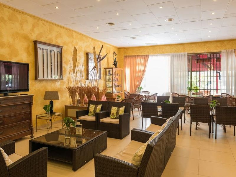 Hotel Photo 6