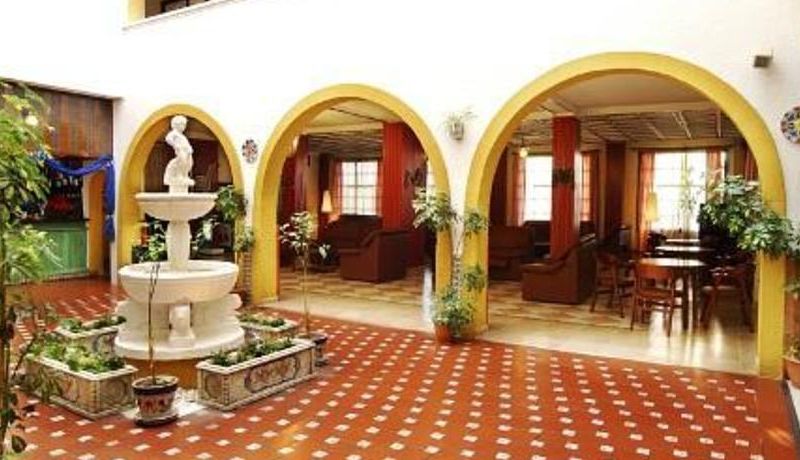 Hotel Photo 12