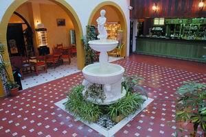 Hotel Photo 16