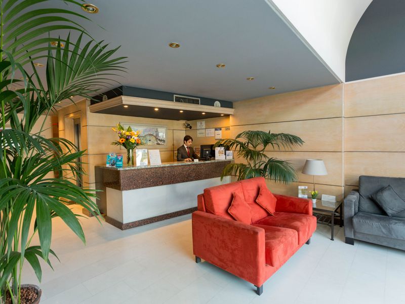 Hotel Photo 6