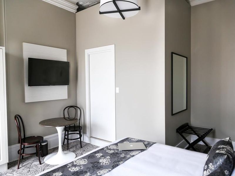 Hotel Photo 5