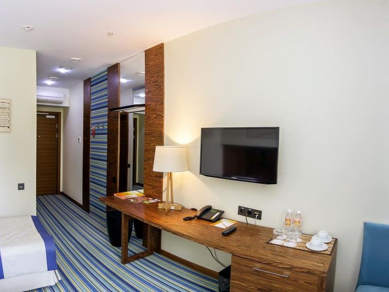 Hotel Photo 6