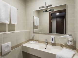 Аглая Кортъярд Отель