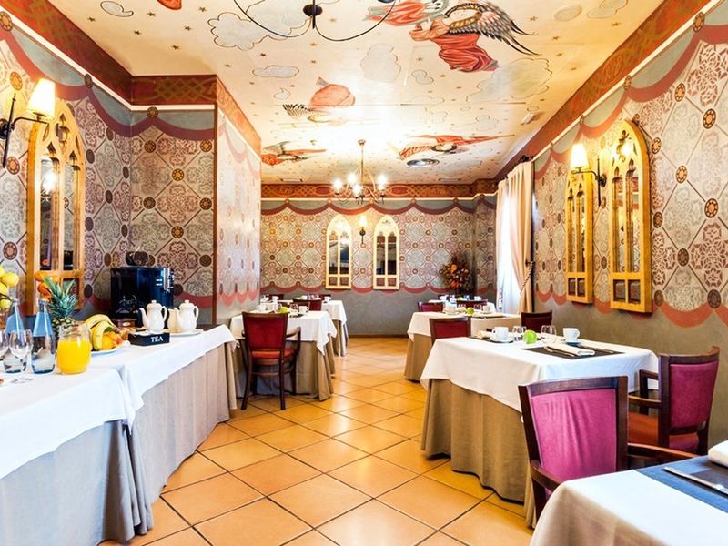 Hotel Photo 12