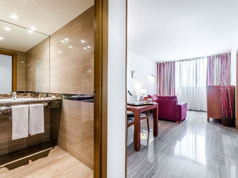 Hotel Photo 8