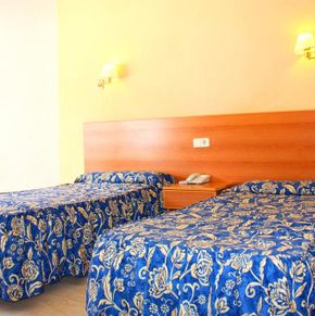 NearBy Hotel