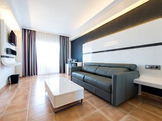 Salles Hotel Marina Portals