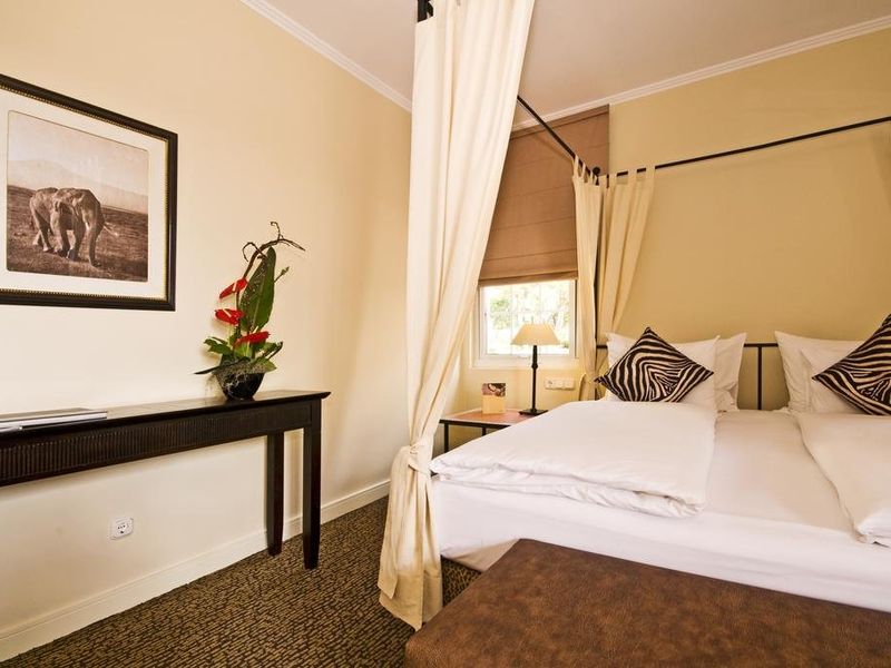 Hotel Photo 1