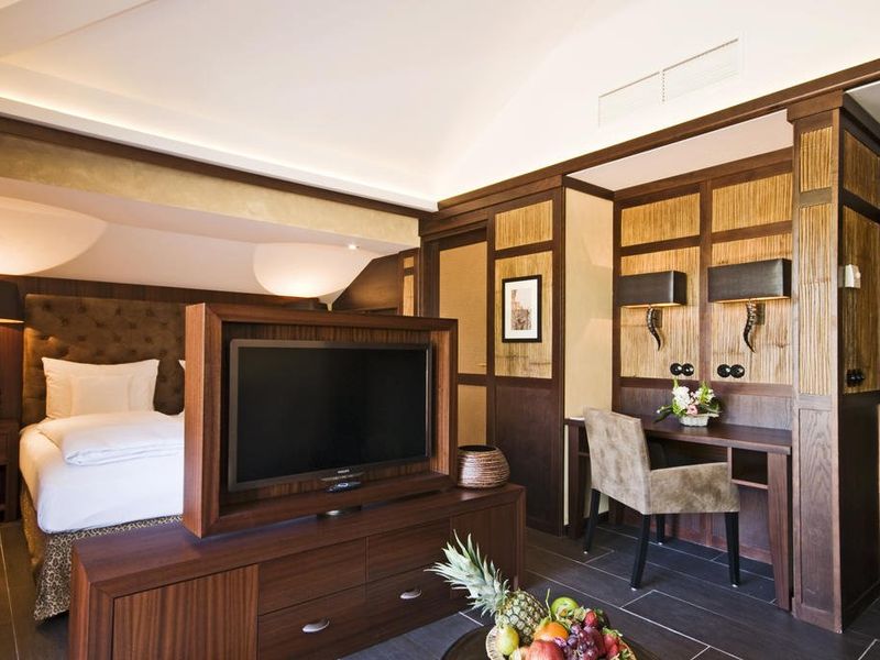 Hotel Photo 6