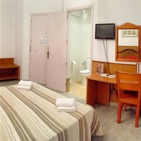 NearBy Hotel