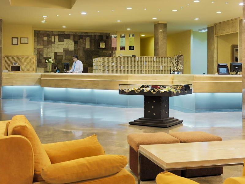 Hotel Photo 12