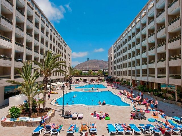 Hotel Photo 1