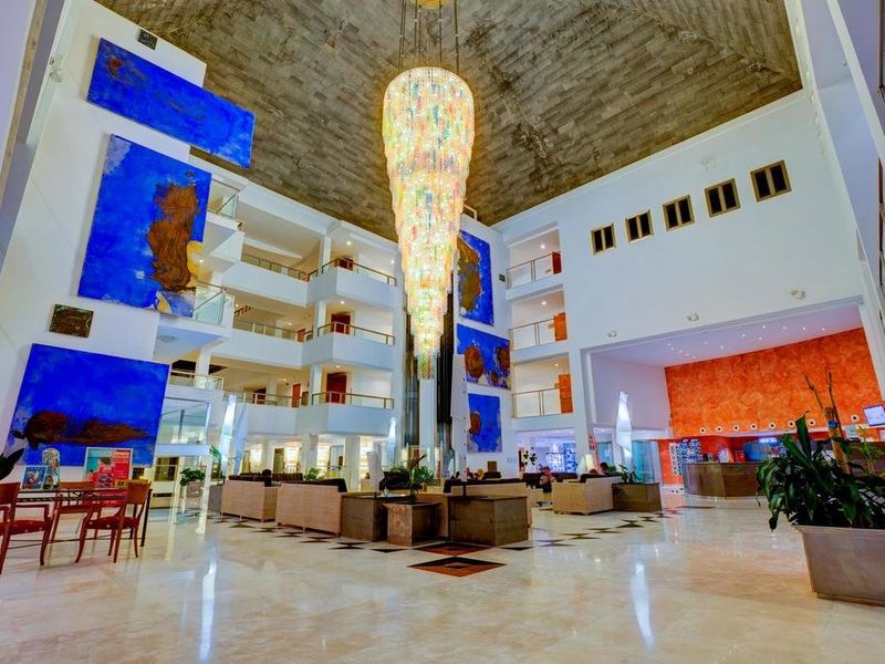 Hotel Photo 8