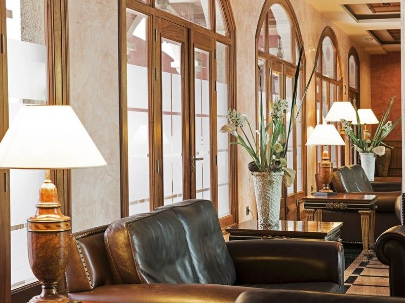 Hotel Photo 6