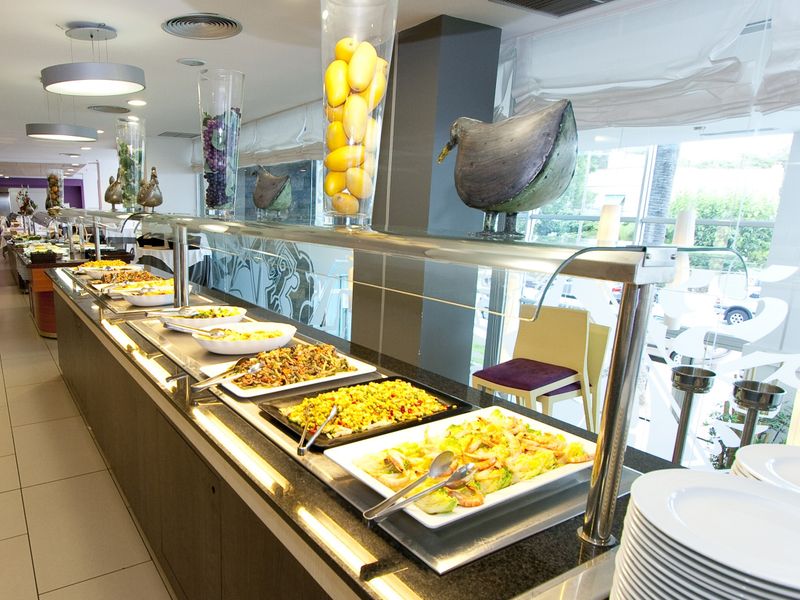 Hotel Photo 12