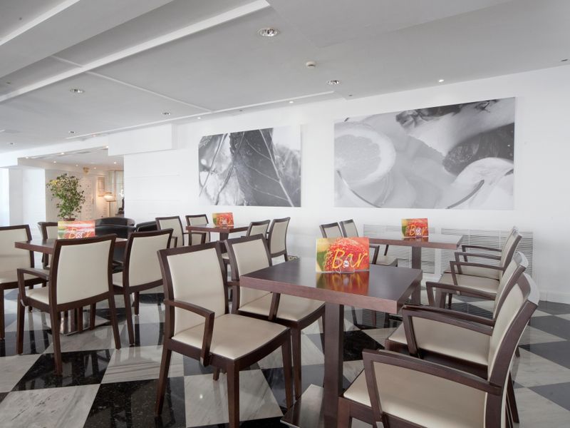 Hotel Photo 5