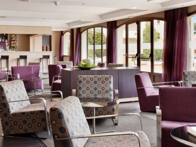Hotel Photo 9