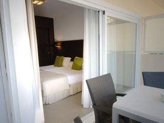 Las Gaviotas Suites Hotel