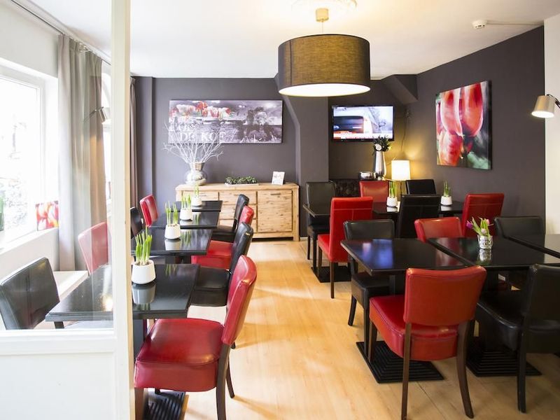 Hotel Photo 8