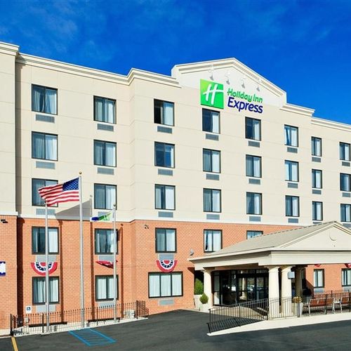 Photo of Holiday Inn Express Staten Island West, an IHG Hotel