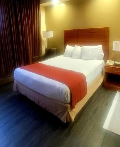 Hotel Photo 12