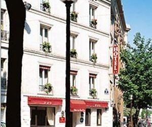 Hôtel Du Mont Dore Batignolles Paris France