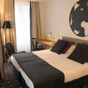 NearBy Hotel