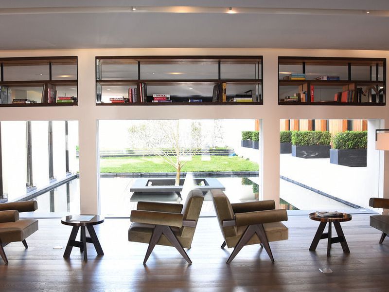 Hotel Photo 9