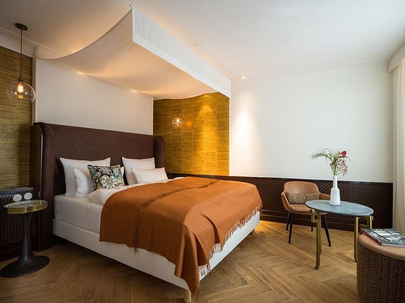 Hotel Photo 1