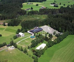 Ferienwohnung Reitgestüt Waldeck Saalfelden Austria