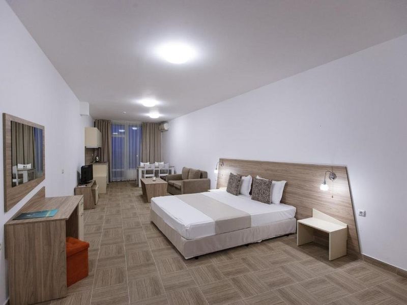 Hotel Photo 11
