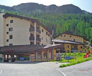 Apartment 15-3 Surlej Switzerland