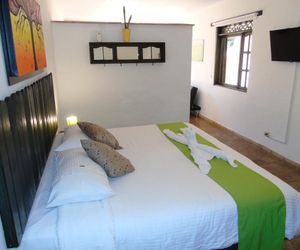 Aparta Suites "La Montaña" Leiva Colombia