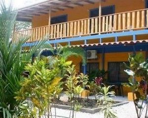 Beach Break Surf Hostel Mal Pais Costa Rica