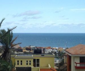 Casa Laranja / Orange House Caculi Cape Verde