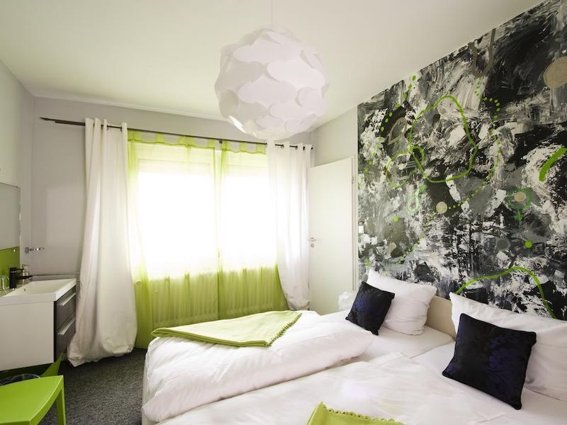 Hotel Photo 1