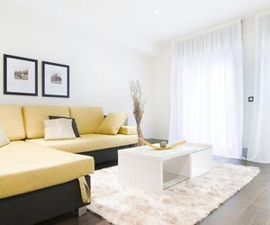 Friendly Rentals Cibeles Madrid Spain