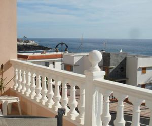 Apartamentos la Avenida Playa la Arena Puerto de Santiago Spain