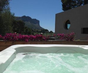 BY Cassis Cassis France