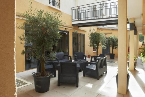 Hotel Photo 16