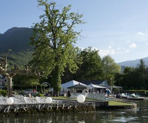 ANNECY  APPARTEMENT DE CHARME VUE LAC ET JARDIN PRIVÉ Annecy France