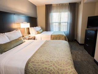 Фото отеля Staybridge Suites Albany Wolf Rd-Colonie Center, an IHG Hotel