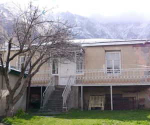 Mari Qushashvili Guest House Qazbegi Georgia