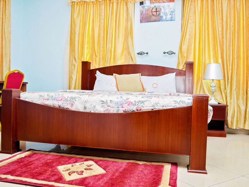Hotel Photo 6