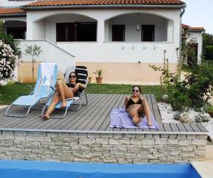 Holiday Home Enisa Abrega Croatia