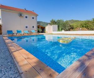 Holiday Home Antonija Stari Grad Croatia