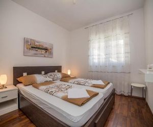 Apartments Kati Omis Croatia