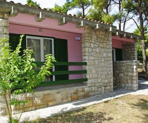 Bungalows and Apartments Angela Bol Croatia