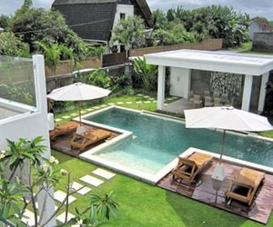 THE WHITE HOUSE Kerobokan Indonesia